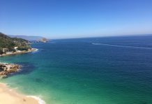 Playa «Las Gemelas», una belleza de aguas claras.
