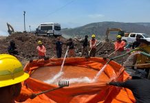 Gobierno de Nayarit apoya en la liquidación de incendio en el relleno sanitario “El Iztete”, en Tepic